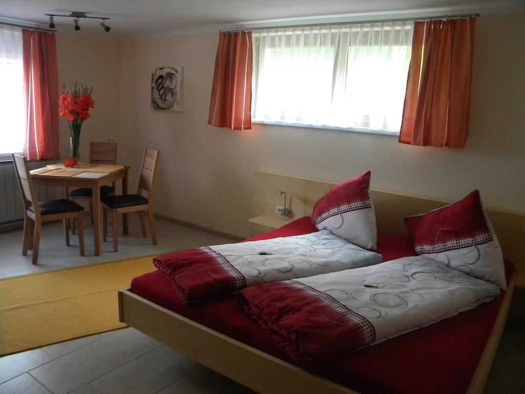 Haus Kinsperger Lejlighed Klosterle am Arlberg Værelse billede